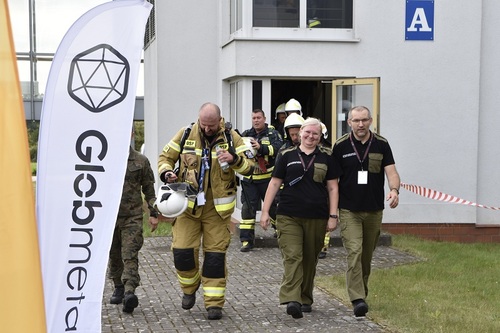  Uczestnicy wydarzenia w trakcie wspinaczki