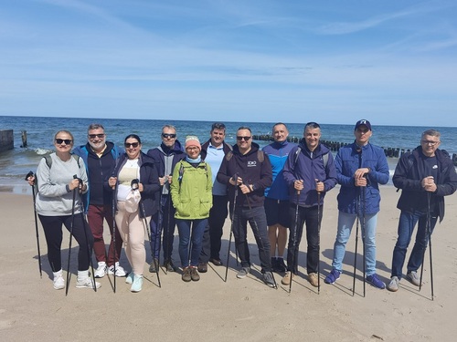 Zajęcia nordic walking na plaży Zajęcia nordic walking na plaży