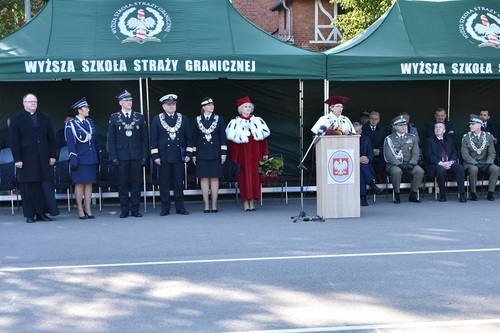 dr hab. Danuta Zawadzka przemawia w imieniu Rektorów.