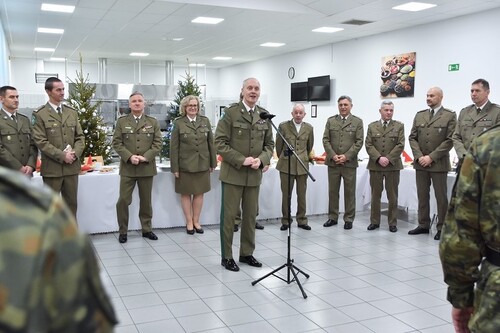 Rektor-Komendant WSS składa życzenia świąteczno-noworoczne Rektor-Komendant WSS składa życzenia świąteczno-noworoczne